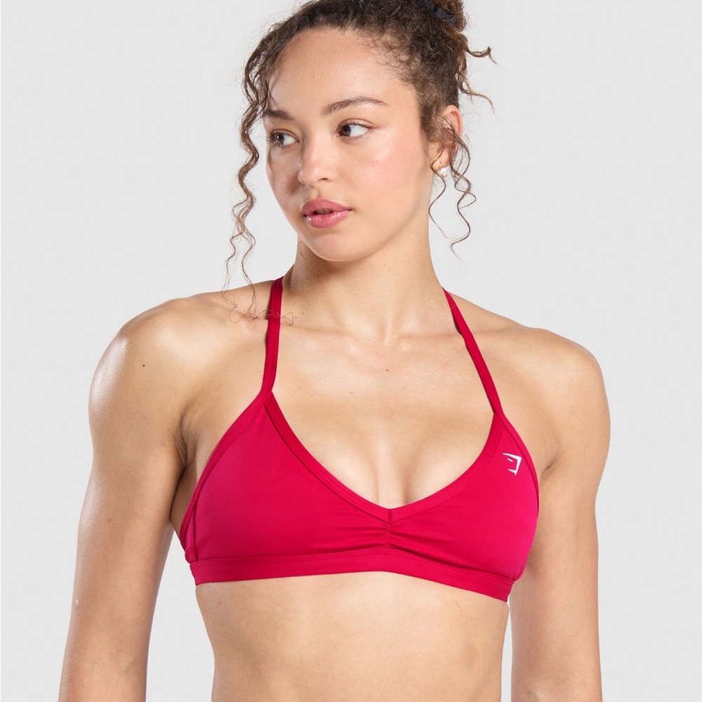 Red minimal sports bra - gymshark